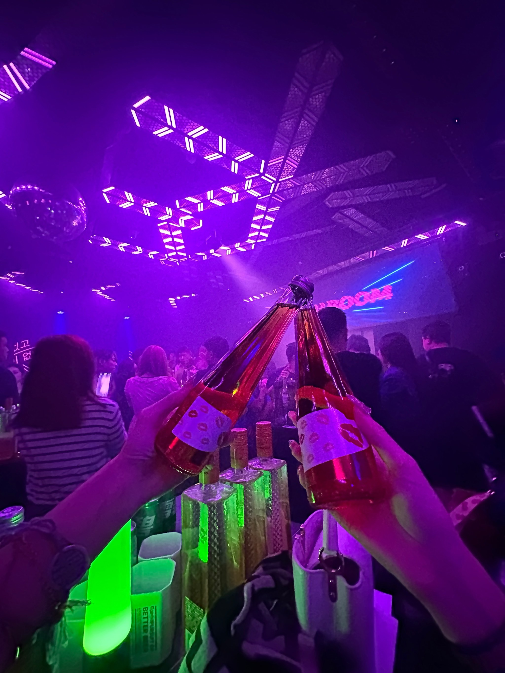 安康商务ktv引领商务ktv新模式-宁陕县ktv预定